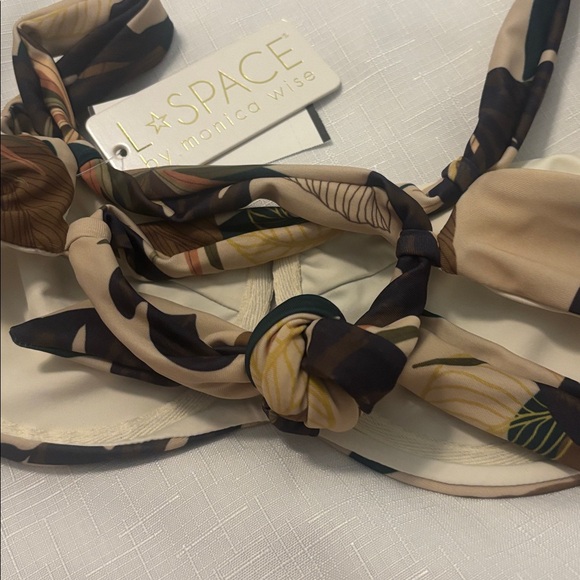 L*Space Tan Multi Lotus Land floral bikini top SZ SM Palm leaves vacay beach NWT - Picture 8 of 9